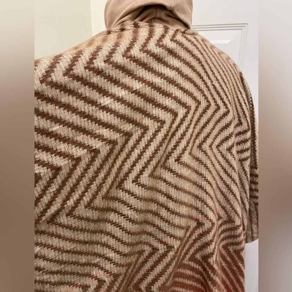 New Chevron pattern Poncho Cape One Size - Picture 5 of 7